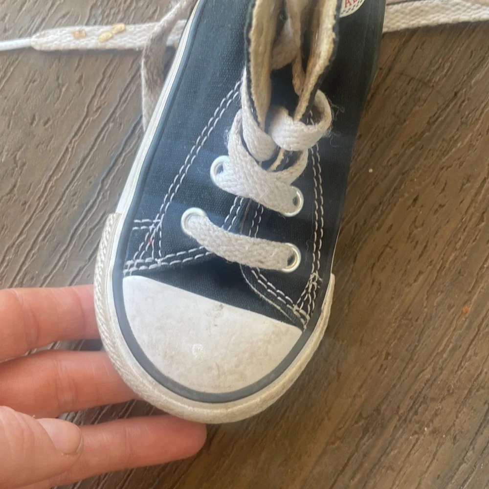 Converse - Picture 4 of 6